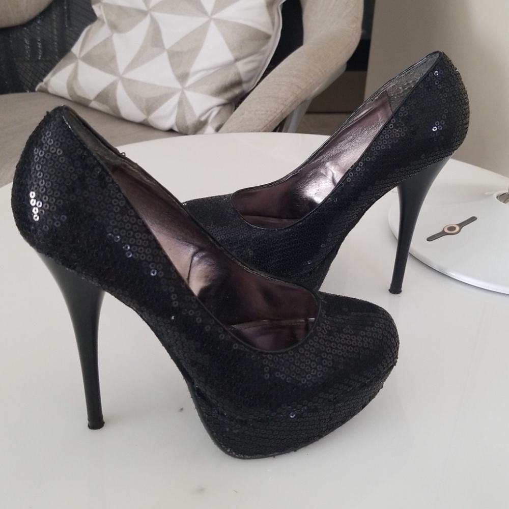 Steve Madden Sparkly Platform Pumps